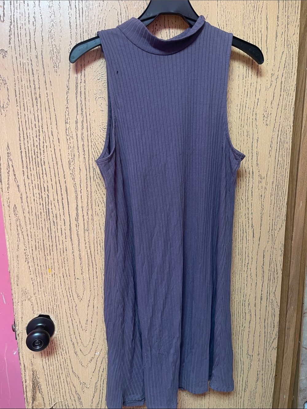 American Eagle Outfitters Sleeveless Ribbed Dress in Mauve